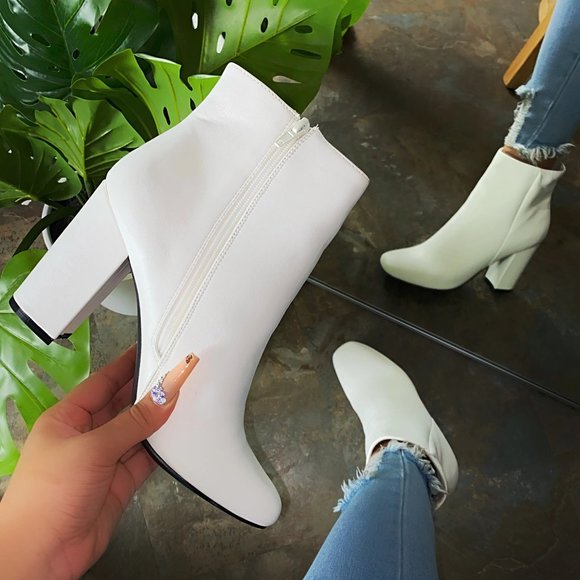 NEW🔥 White Block Chunky High Heel Ankle Booties Boots w/ Zip FREE PAIR SHOES - Picture 6 of 10